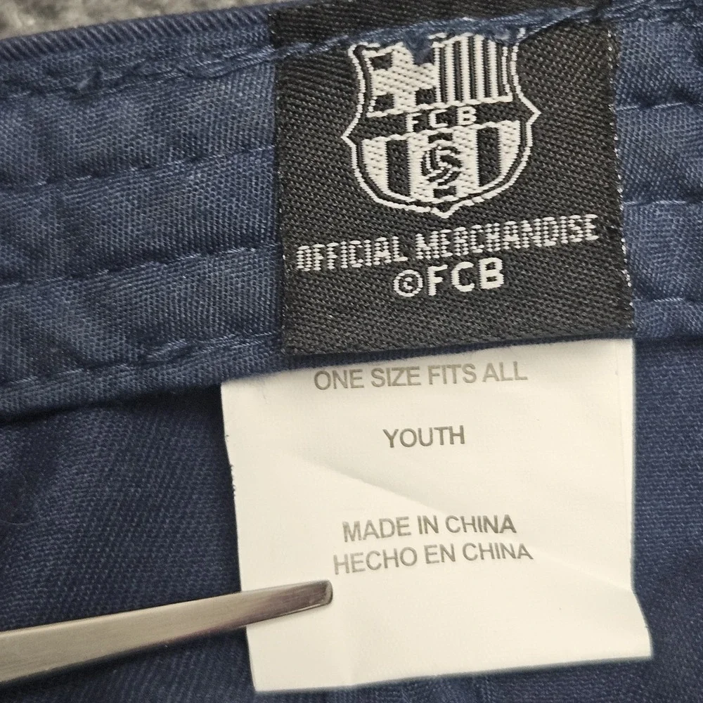 Lionel Messi FC Barcelona Hat Youth Navy Blue Bold‎ Soccer Fan Cap FCB Crest
